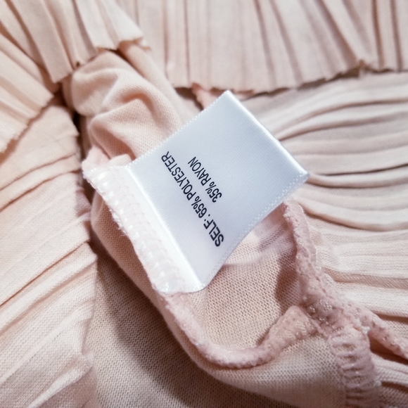 Light Pink Ruffle Tank S - Picture 3 of 3